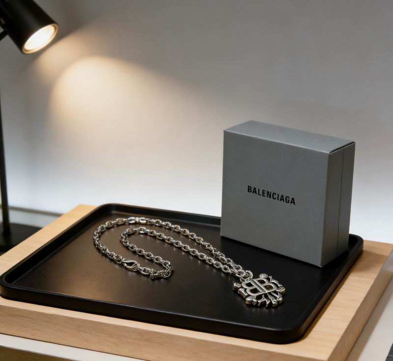 Balenciaga Necklace 06yxs19
